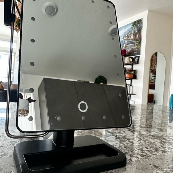 LED TABLE/MAKEUP MIRROR 12 inch - Picture 10 of 12